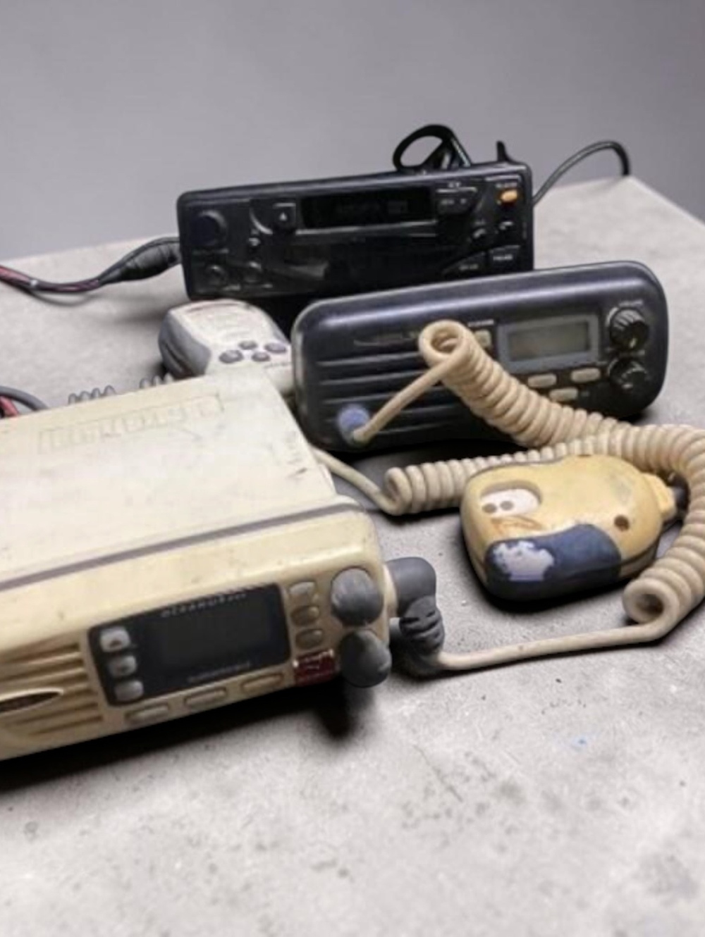 Vintage Mobile Radio CB Two-Way Radio Lot Car Stereo Microphones Parts Untested